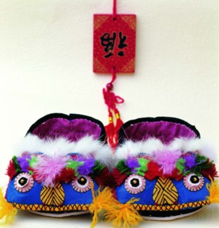 the tiger-headed shoes Chinese tie