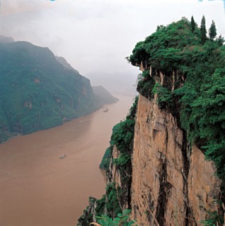 Xiling Gorge,one of the Three Gorges of Yangtse River,China