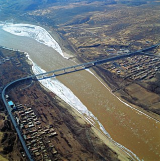 Bridge across Yellow River in Toketo,Inner Mongolia,China