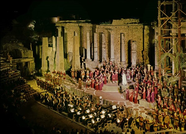 REPRESENTACION DE LA OPERA JULIO CESAR. FESTIVALES DE ESPAÑA 1966
MERIDA, TEATRO