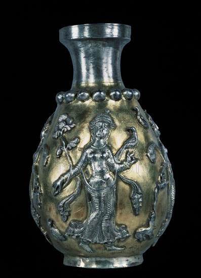 JARRA DE PLATA DORA-S V-VI D JC-ARTE IRANI-RELIEVE DANZARINA
PARIS, MUSEO
