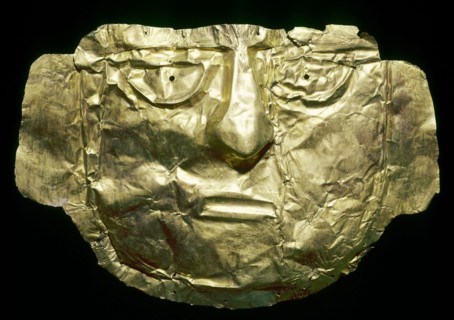 Mummy mask in repousse gold