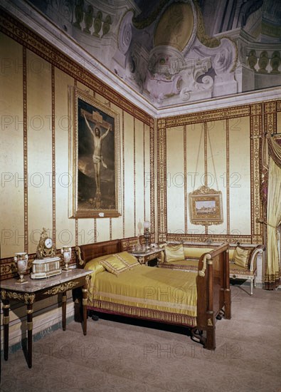 DORMITORIO DE FERNANDO VII
ARANJUEZ, PALACIO REAL
MADRID

This image is not downloadable.