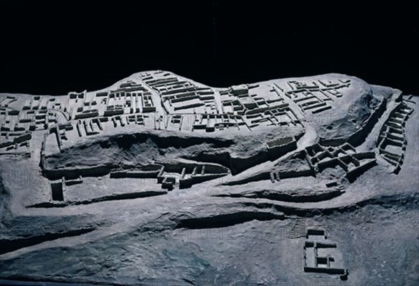 ACROPOLIS DEL CABEZO DE ALCALA EN AZAILA S III AC
MADRID, MUSEO ARQUEOLOGICO