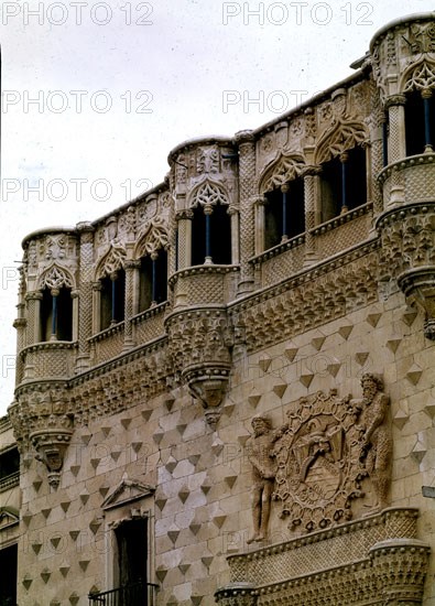 GUAS JUAN ?/1496
EXTERIOR-DT FACHADA-BALCONES ALTOS
GUADALAJARA, PALACIO DEL