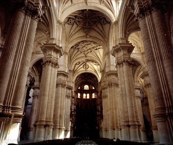 INTERIOR DESDE LOS PIES
GRANADA, CATEDRAL
GRANADA