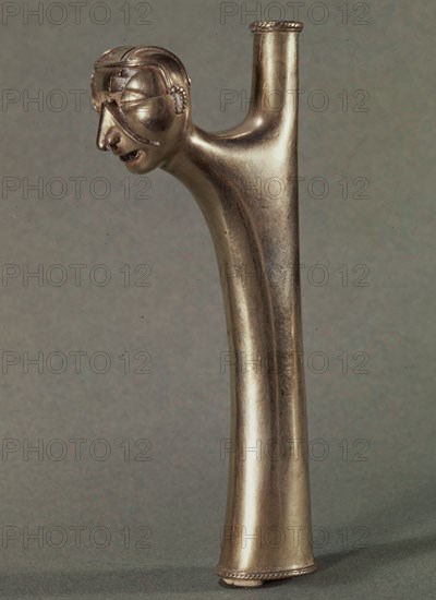 TESORO DE LOS QUIMBAYAS - EMPUÑADURA DE ORO - COLOMBIA - 200-1000 DC
MADRID, MUSEO DE