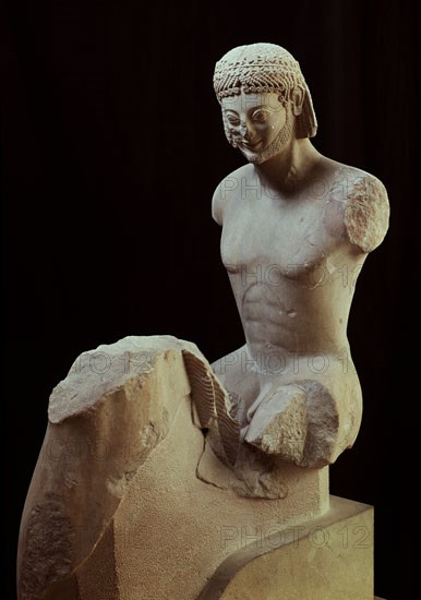 JINETE RAMPIN-560 AC-ESCULTURA GRIEGA-LA CORONA  CONMEMORA VICTORIA JUEGOS PITICOS
ATENAS, MUSEO
