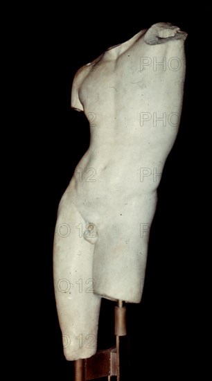 TORSO GRIEGO EN MARMOL PROCEDENTE DE PAROS
LISBOA, MUSEO DE ARTE ANTIGUO
PORTUGAL

This image