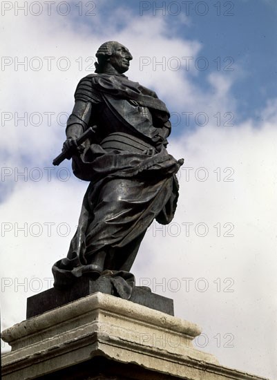 TOME ANTONIO
PLAZA MAYOR-ESTATUA DE CARLOS III
BURGOS, EXTERIOR
BURGOS