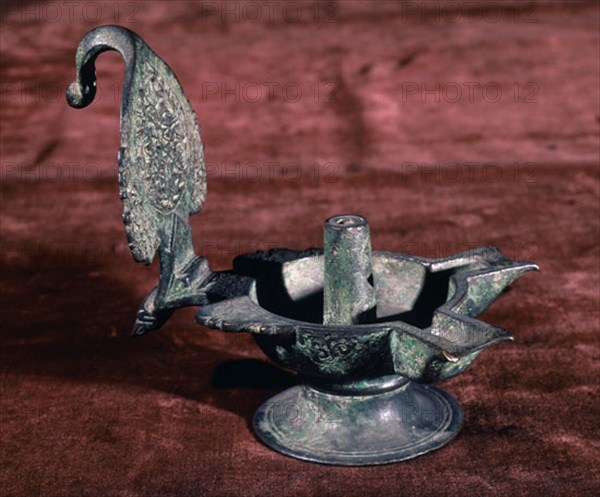 CANDIL DE BRONCE
MADRID, INSTITUTO VALENCIA DE DON JUAN
MADRID

This image is not downloadable.