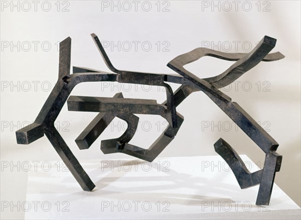 CHILLIDA EDUARDO 1924/2002
ESCULTURA-RUMOR DE LIMITES III 1959
MADRID, COLECCION