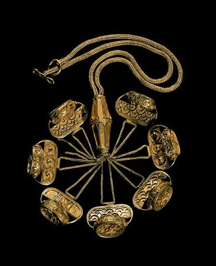 TESORO DEL CARAMBOLO-COLLAR IBERICO EN ORO S VI AC - ARTE TARTESICO
SEVILLA, MUSEO