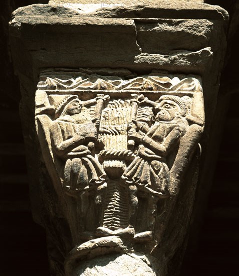 CLAUSTRO-CAPITEL DE LA SIEGA-S XV-ROMANICO-GOTICO
ESTANY, MONASTERIO DE SANTA
