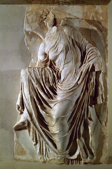 NIKE DESATANDOSE LA SANDALIA
ATENAS, MUSEO DE LA ACROPOLIS
GRECIA

This image is not