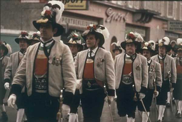 CARNAVAL EN EL TIROL
AXAMS, EXTERIOR
AUSTRIA
