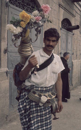 AGUADOR - ARABE MUSULMAN
NAZARET, EXTERIOR
ISRAEL

This image is not downloadable. Contact us
