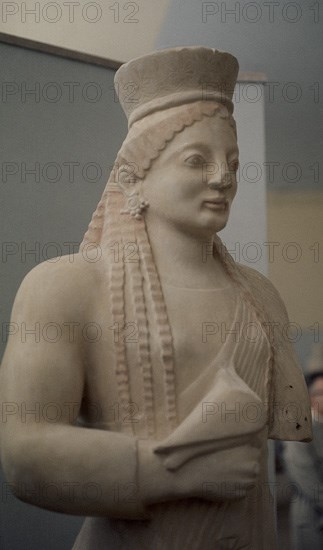 BUSTO-KORE-ESCULTURA ARCAICA GRIEGA-DONCELLA
ATENAS, MUSEO DE LA ACROPOLIS
GRECIA

This image