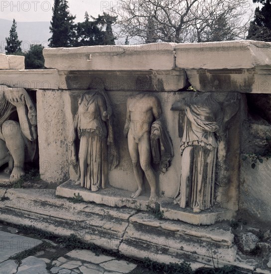 TEATRO DIONISIO-RELIEVES DEL ESCENARIO
ATENAS, ACROPOLIS
GRECIA

This image is not downloadable