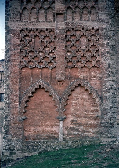 CASTILLO-IGLESIA MUDEJAR DE NTRA SRA DE DOLORES-S XIII-XIV
ARACENA, EXTERIOR
HUELVA

This image