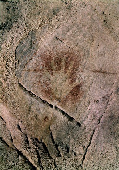 PINTURAS RUPESTRES-SILUETA DE MANO - PALEOLITICO SUPERIOR
PUENTE VIESGO, CUEVA DEL