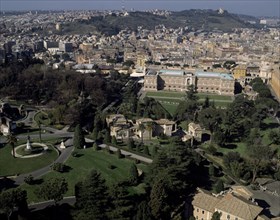 PALACIO DEL GOBERNADOR VISTO DESDE LA CUPULA DE SAN PEDRO
VATICANO, EXTERIOR
VATICANO

This