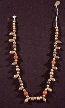 COLLAR DE ORO Y PIEDRAS DE COLORES - IMPERIO MEDIO
CAIRO, MUSEO EGIPCIO
EGIPTO
