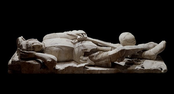 ESTATUA YACENTE DEL CABALLERO DE MALTA
SALAMANCA, MUSEO BELLAS ARTES - PALACIO