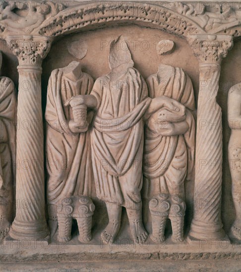 SARCOFAGO PALEOCRISTIANO-MULTIPLICACION PANES
CORDOBA, MUSEO ARQUEOLOGICO
CORDOBA

This image