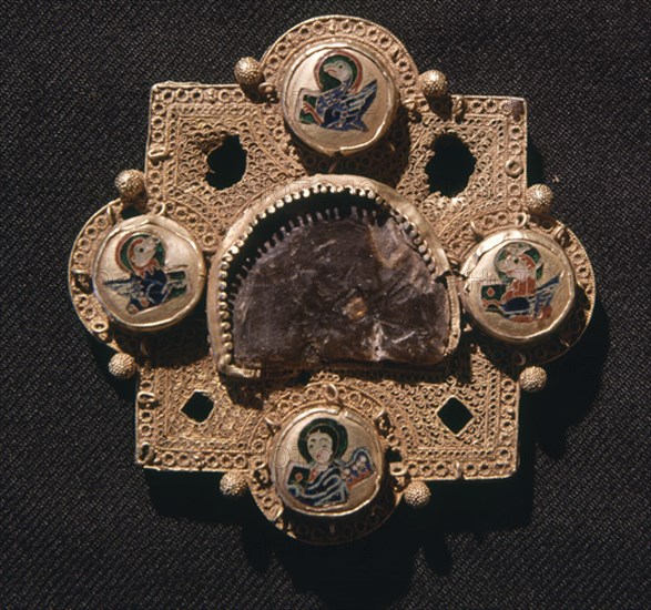 BROCHE CON ESMALTES ROMANICO
ASTORGA, CATEDRAL
LEON