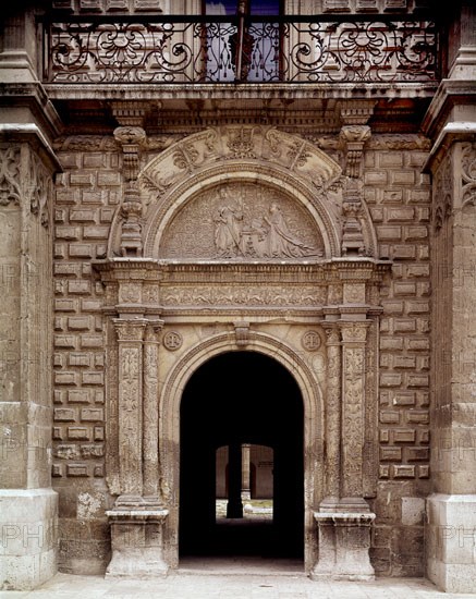 EGAS ENRIQUE
COMENZADO EN 1439 - ACABADO EN 1491 POR LORENZO VAZQUEZ - PRIMER EDIFICIO