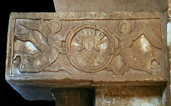 INTERIOR-IMPOSTA-DET RELIEVE:CRISTO REPRESENTADO COMO"SOL"VISIGOTICO VII-VIII
QUINTANILLA DE LAS
