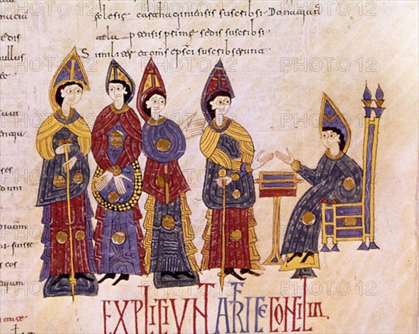 CODICE EMILIANENSE-MOZARABE FOL 104R REUNION DE OBISPOS DELANTE DEL CODICE.
SAN LORENZO DEL