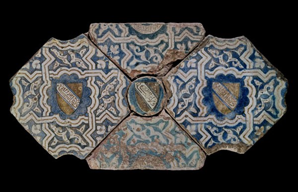 AZULEJOS ESMALTADOS-PROCEDENTES DEL SALON EMBAJADORES DE LA ALHAMBRA-S XIV
MADRID, INSTITUTO