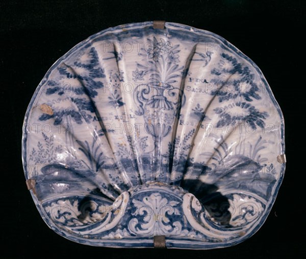 PLATO DE CERMICA DE TALAVERA S XVII
MADRID, MUSEO DE ARTES DECORATIVAS
MADRID

This image is