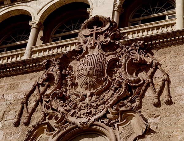FACHADA MERIDIONAL O DE FONSECA BLASON BARROCO     S XVI
ALCALA DE HENARES, PALACIO