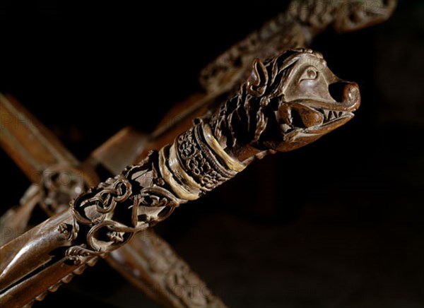 DETALLE - SILLA DE S RAMON MORISCA EN MADERA
RODA DE ISABENA, CATEDRAL
HUESCA

This image is
