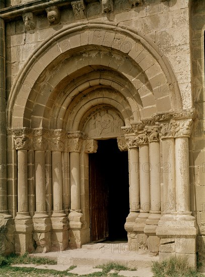 IGL DE SANTIAGO S XIII-TIMPANO DE LA EPIFANIA
AGUERO, EXTERIOR
HUESCA

This image is not