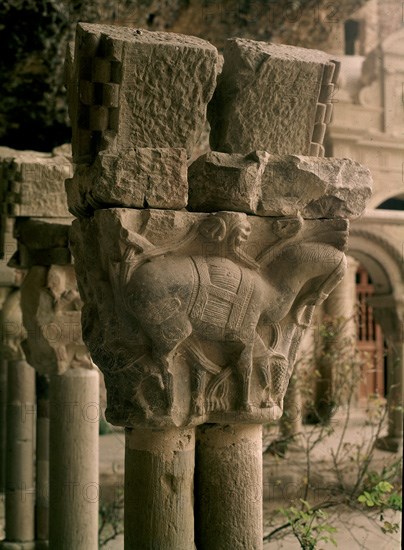 CAPITEL ROMANICO - CABALLO
BOTAYA, MONANSTERIO DE SAN JUAN DE LA PEÑA
HUESCA

This image is not