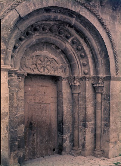 EXTERIOR-PORTADA
SEROS, MONANSTERIO DE LA  SANTA CRUZ
HUESCA

This image is not downloadable.