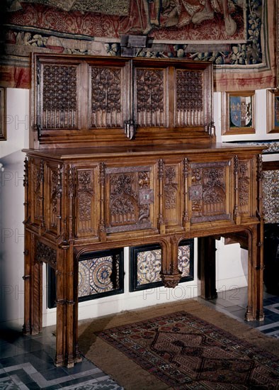 APARADOR GOTICO
MADRID, INSTITUTO VALENCIA DE DON JUAN
MADRID

This image is not downloadable.