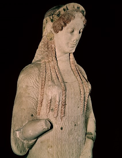 KORE  VESTIDA CON TUNICA DE PLIEGUES (ANO 510 AC)-GRIEGO ARCAICO
ATENAS, MUSEO DE LA