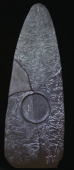 *PALETA DE LA CAZA DEL LEON 3500 AC PREDINASTICA
LONDRES, BRITISH MUSEUM
INGLATERRA

This image