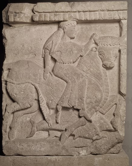JUPITER (TORO) RAPTA EUROPA-SIGLO VI AC
PALERMO, MUSEO NACIONAL SICILIA
ITALIA

This image is