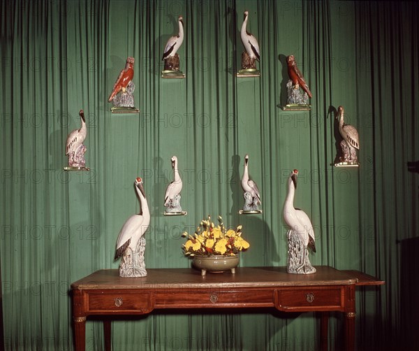 *PORCELANAS CHINAS: 8 PAJAROS Y 10 AGUILAS DEL PERIODO CHIEN LONG 1730
MILAN, COLECCION