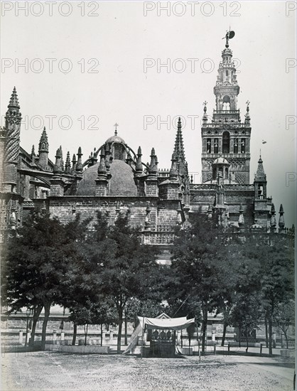 CLIFFORD CHARLES 1819/63
VIAJE DE SSMM Y AARR A ANDALUCIA 1862 - CATEDRAL DESDE PLAZA DE TRIUNFO -