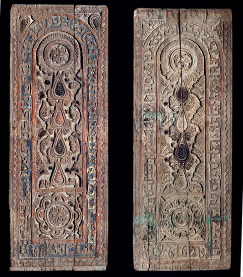 PANELES PARA LA MEZQUITA DE LOS ANDALUSIES(FEZ)-CALIFAL-980
FEZ, MUSEO DE BATHA
MARRUECOS

This