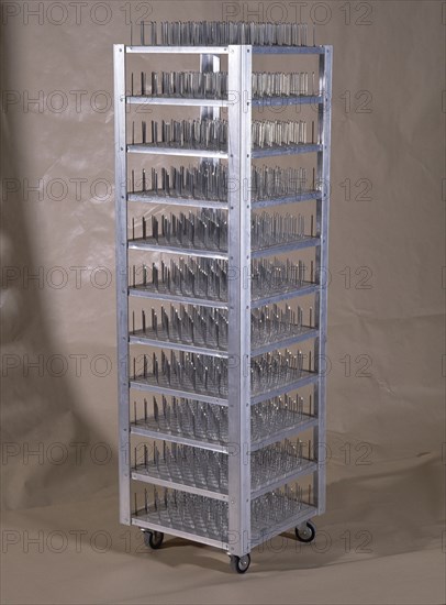 MILLAN JOAQUIN
ESCULTURA-SIN TITULO-MADERA Y METAL-
CORUÑA, COLECCION UNION