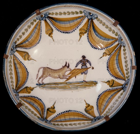 PLATO CERAMICO SERIE TAUROMAQUIA
TALAVERA, MUSEO RUIZ DE LUNA
TOLEDO

This image is not