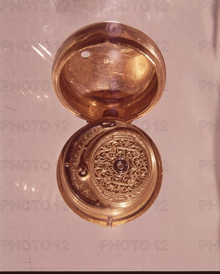 PRIOR G
MECANISMO DE RELOJ CON DIAMANTE ANTIRROCE
MADRID, COLECCION PARTICULAR
MADRID

This
